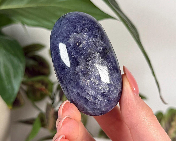 Iolite Meaning