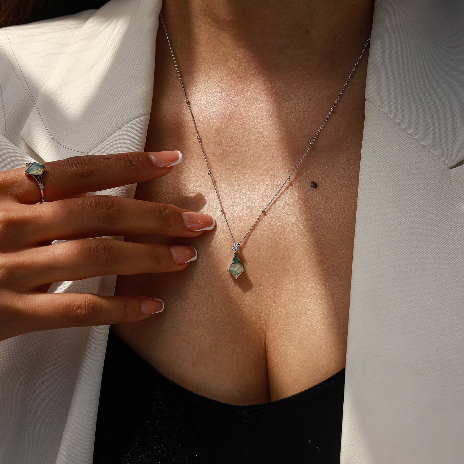 Calmness Inducing - Moss Agate Necklace - Num-Magic
